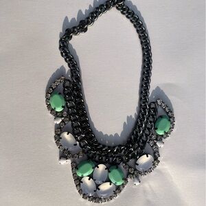 Elegant Green and Silver Women's Necklace